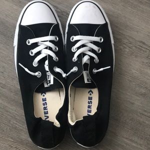 Converse slip on’s